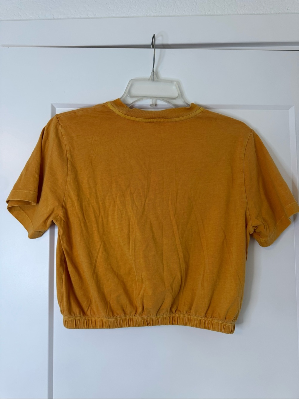 Wilfred Aritzia Mustard Cropped Tee - Picture 2 of 5